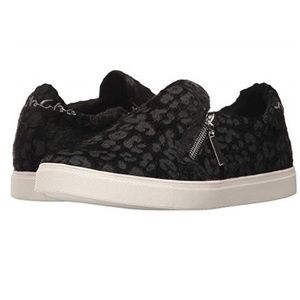 Manila Grace Velvet Leopard print sneaker Black
